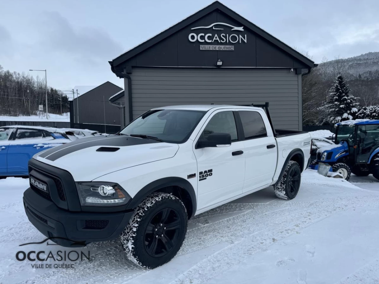 2022 RAM 1500 Classic Warlock 4x4 Crew Cab 5'7" Box Image principale