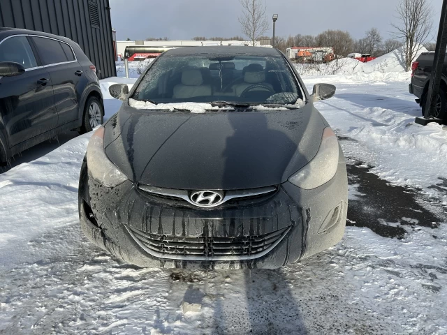 Hyundai Elantra GL 2012