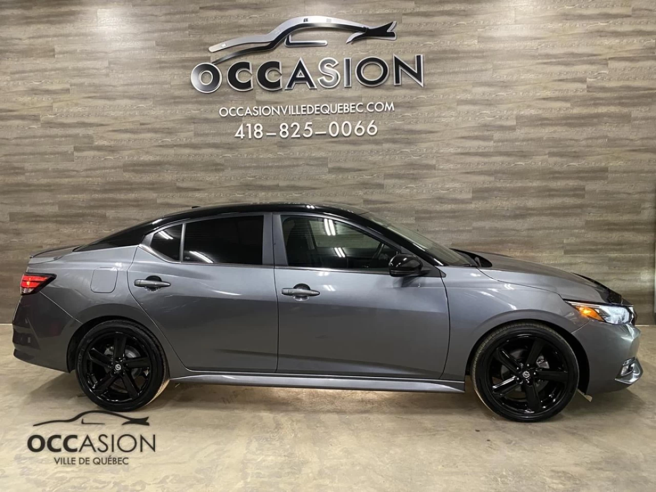 2022 Nissan Sentra SR Midnight Edition CVT Image principale