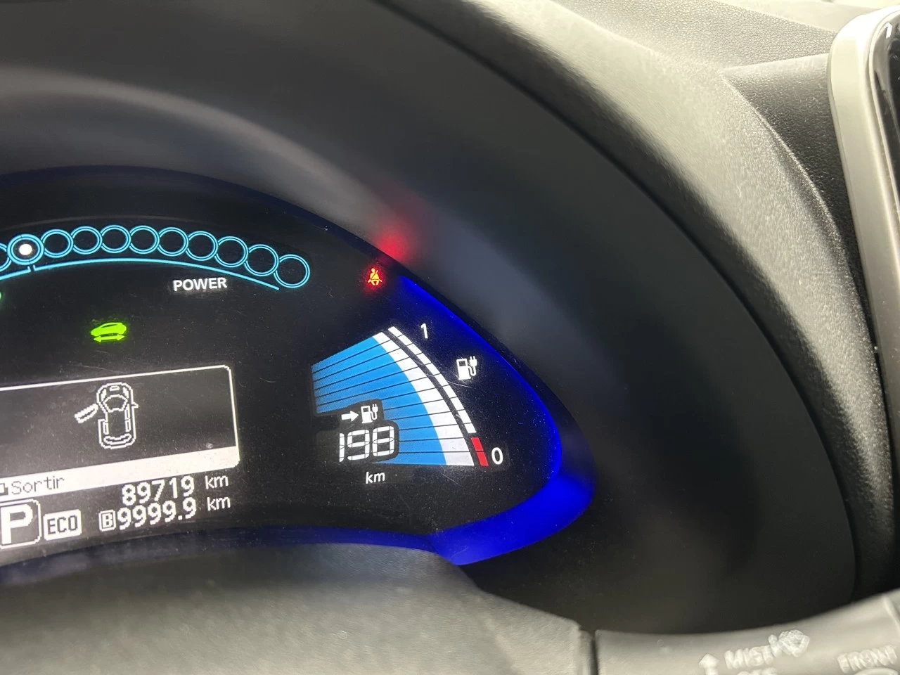 2016 Nissan LEAF SV Image principale