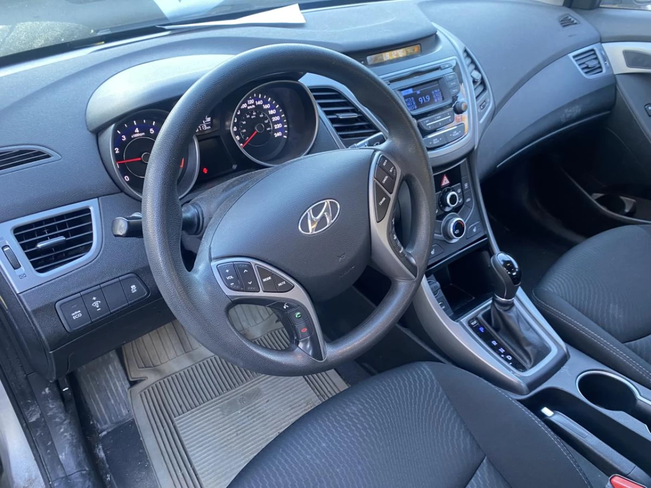 2015 Hyundai Elantra automatic Image principale