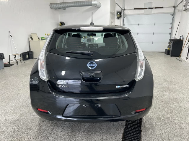 Nissan LEAF SV 2016