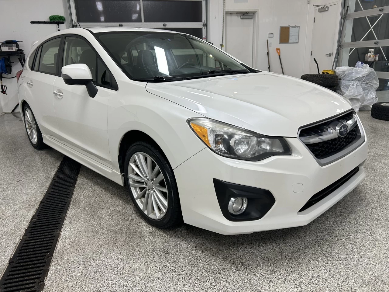 2014 Subaru Impreza 2.0i Limited Pkg Main Image