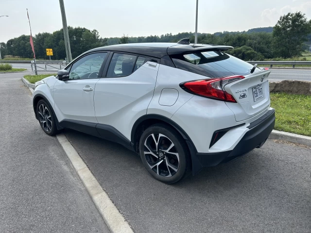 Toyota C-HR XLE PREMIUM 2019