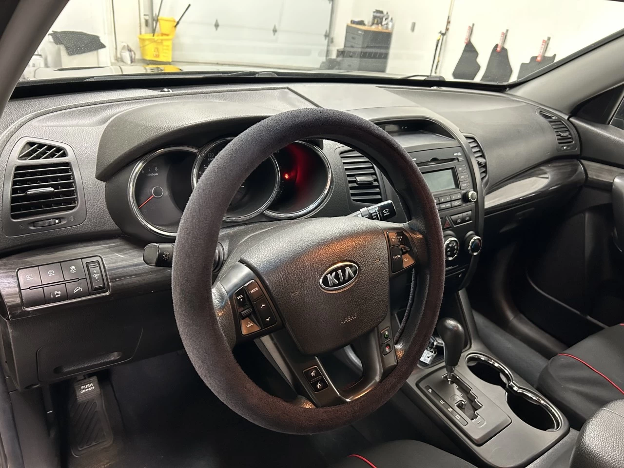 2012 Kia Sorento LX Main Image