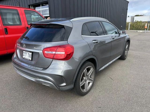 Mercedes-Benz GLA GLA 250 2016