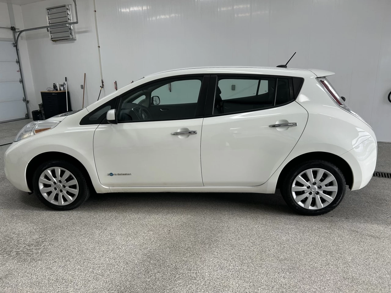 2017 Nissan LEAF S Main Image