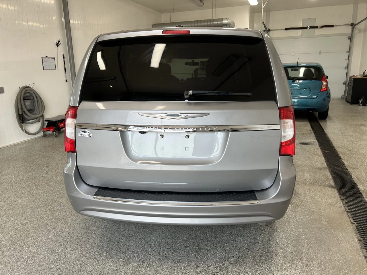 2015 Chrysler Town & Country Touring Main Image