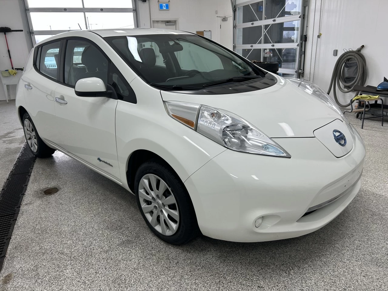 2017 Nissan LEAF S Main Image