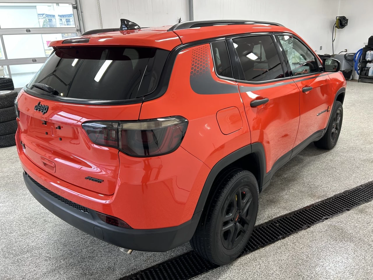 2018 Jeep Compass Sport Image principale