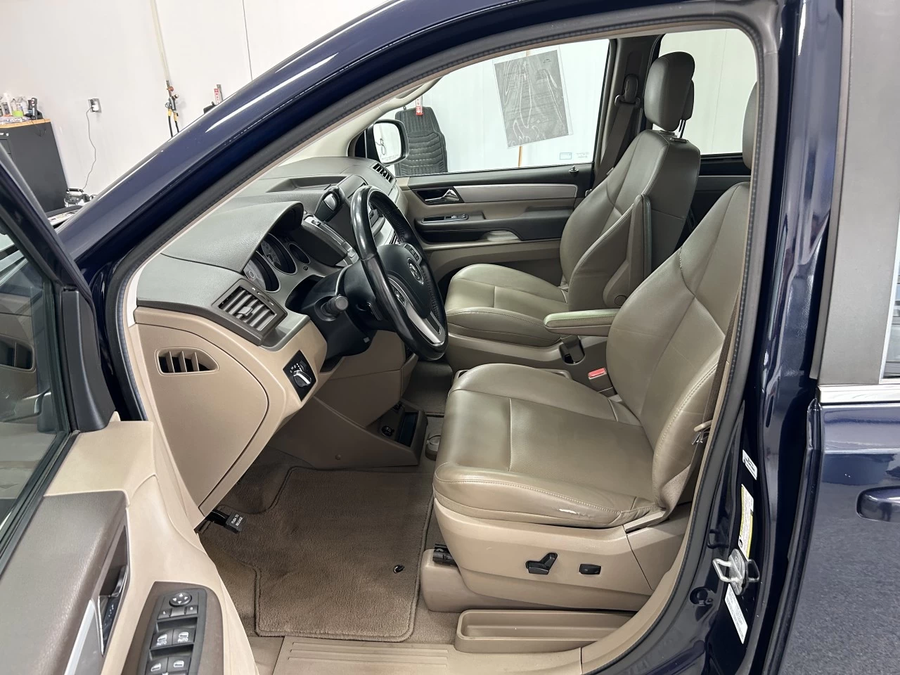 2012 Volkswagen Routan Comfortline Image principale