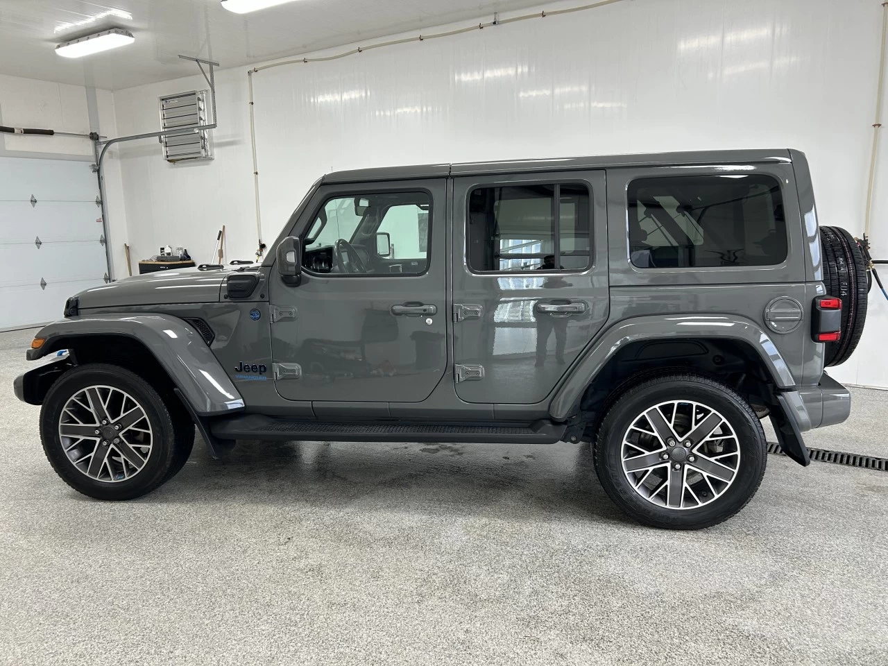 2022 Jeep Wrangler 4xe Unlimited High Altitude Image principale