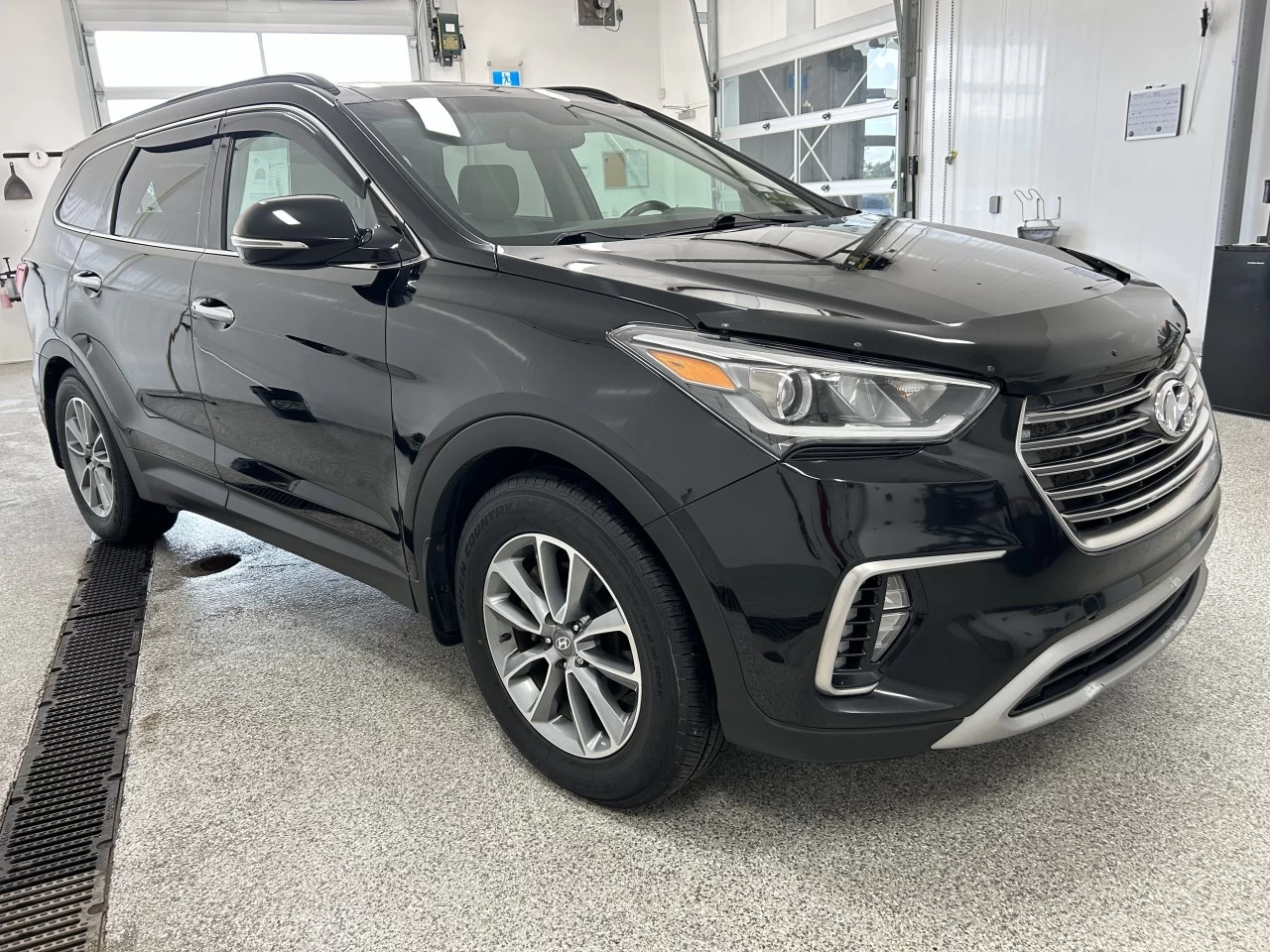 2018 Hyundai Santa Fe XL Luxury Main Image