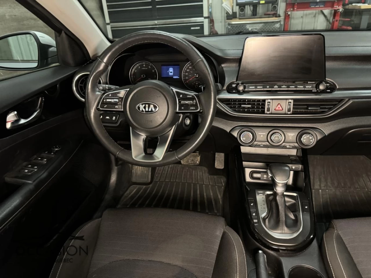 2019 Kia Forte EX IVT Main Image