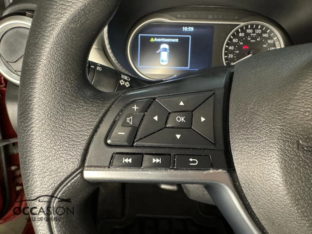 2021 Nissan Versa SV CVT Main Image