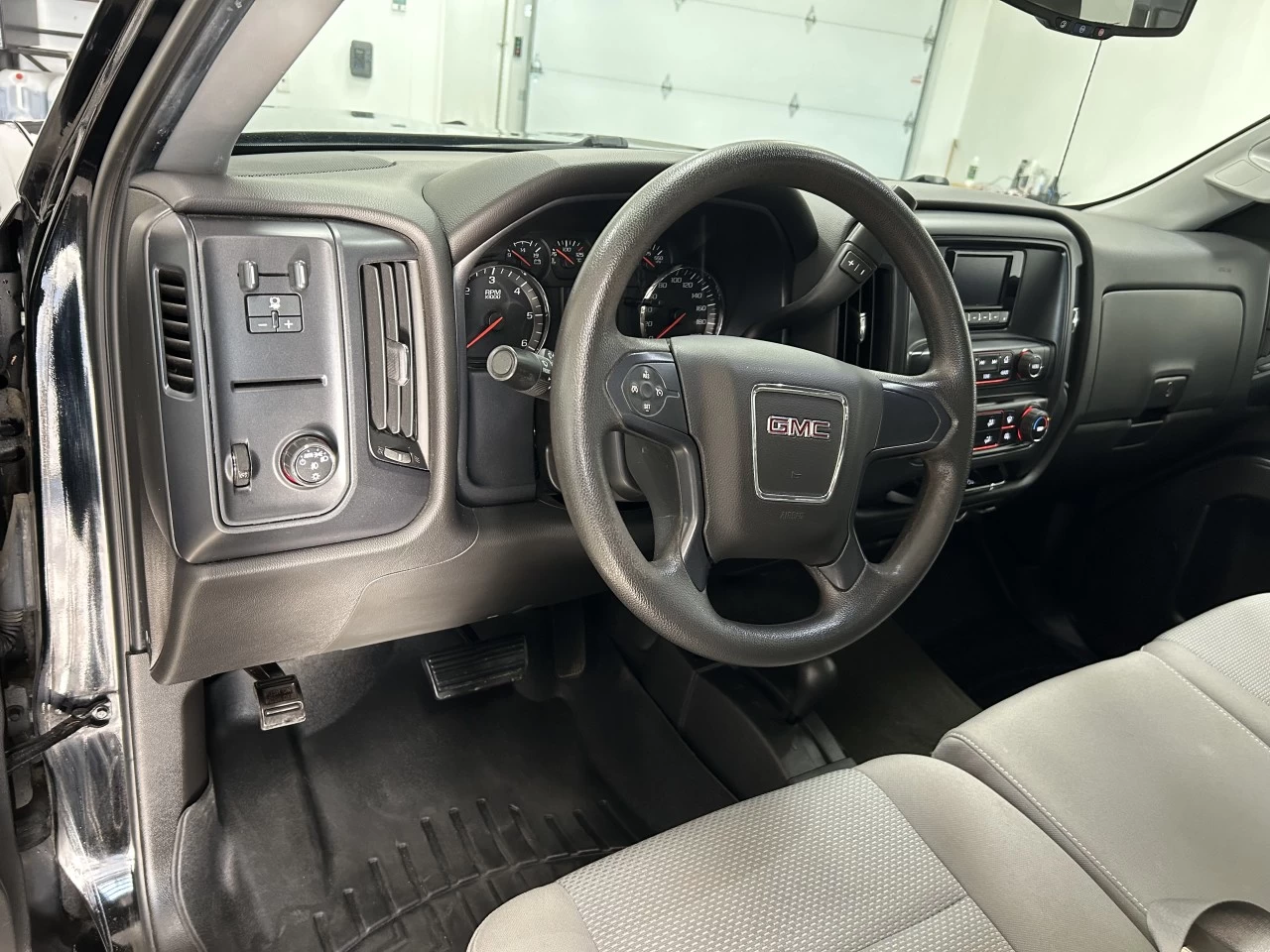 2015 GMC Sierra 1500 4WD Double Cab 143.5" Main Image