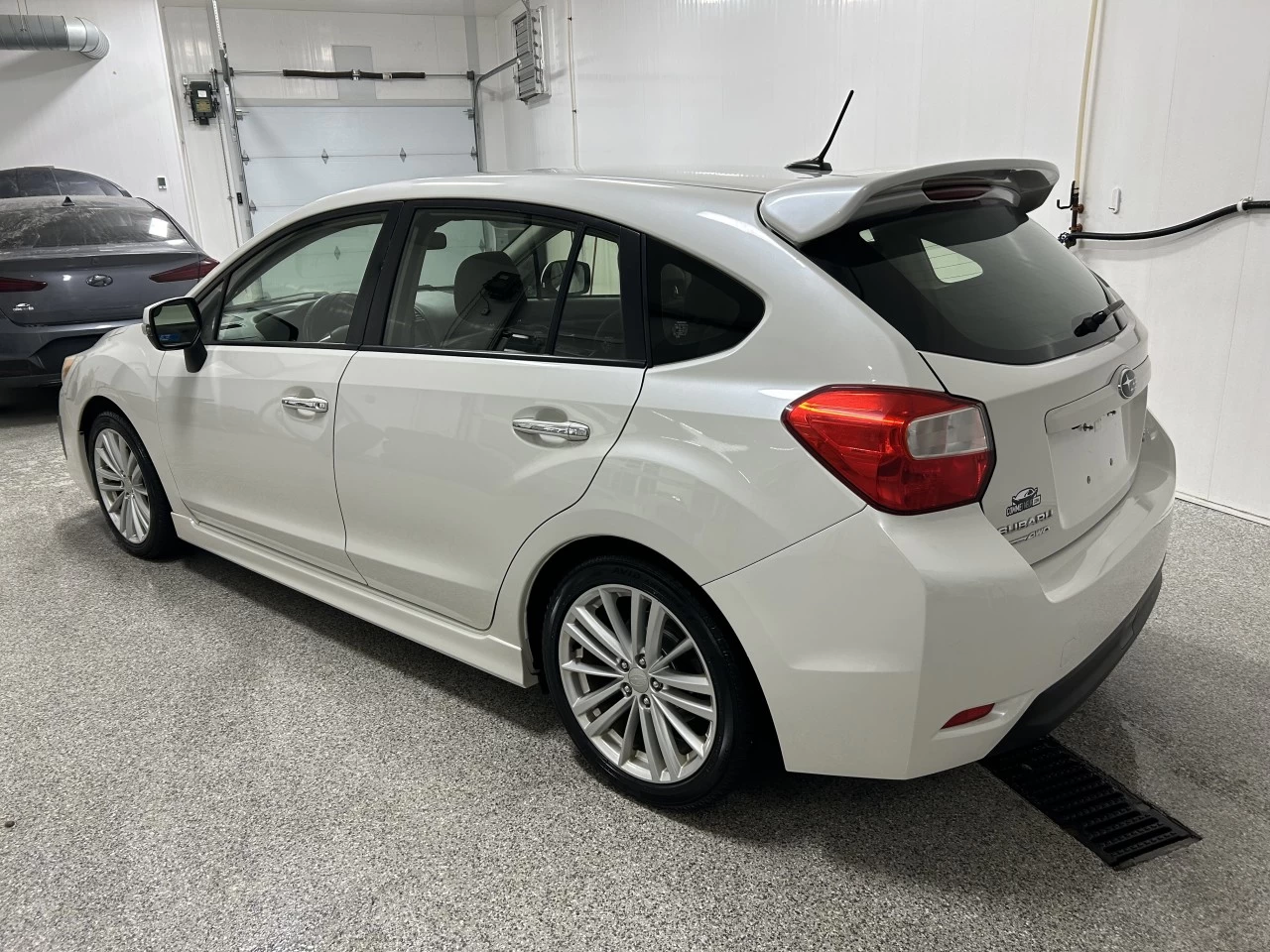 2014 Subaru Impreza 2.0i Limited Pkg Main Image