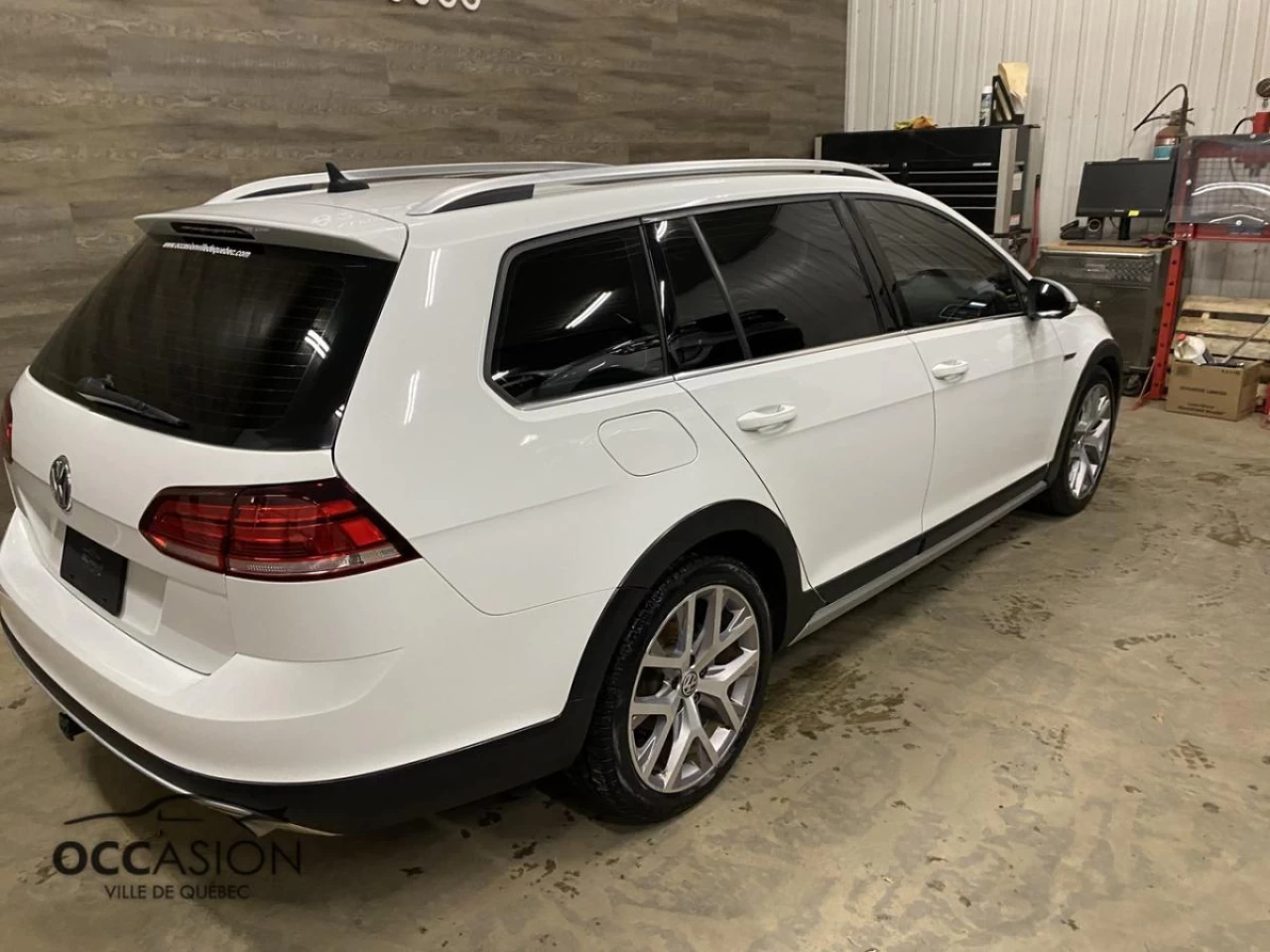 2018 Volkswagen Golf Alltrack Alltrack AWD Main Image