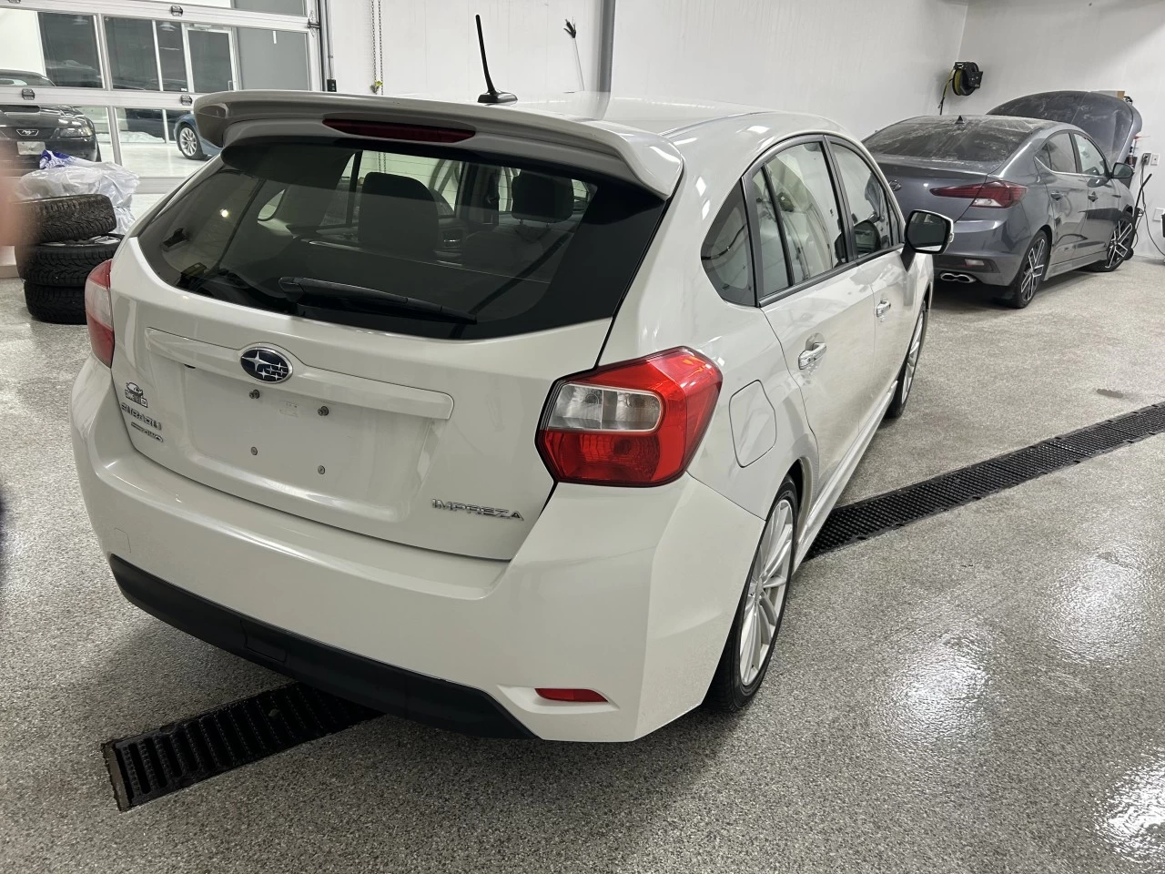 2014 Subaru Impreza 2.0i Limited Pkg Main Image