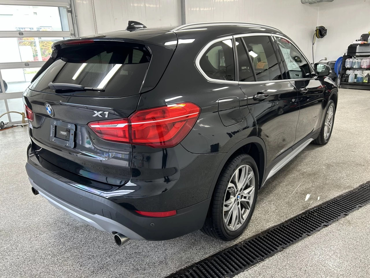 2017 BMW X1 xDrive28i Image principale