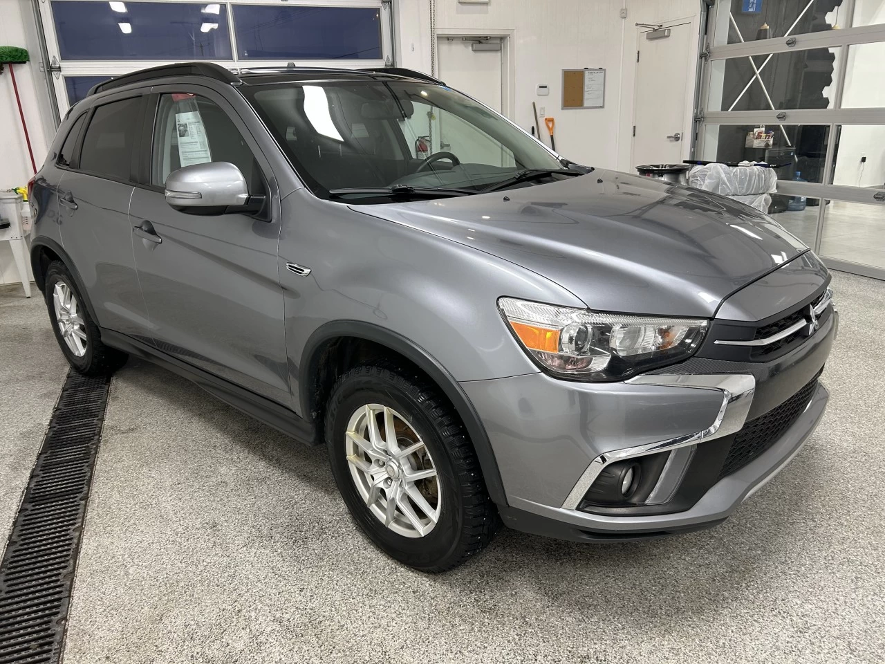 2018 Mitsubishi RVR GT Main Image