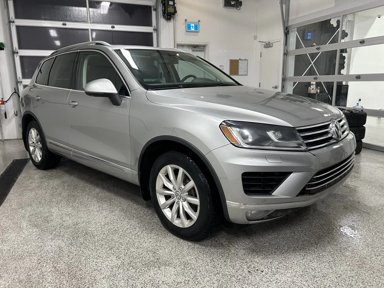 2015 Volkswagen Touareg Sportline Main Image