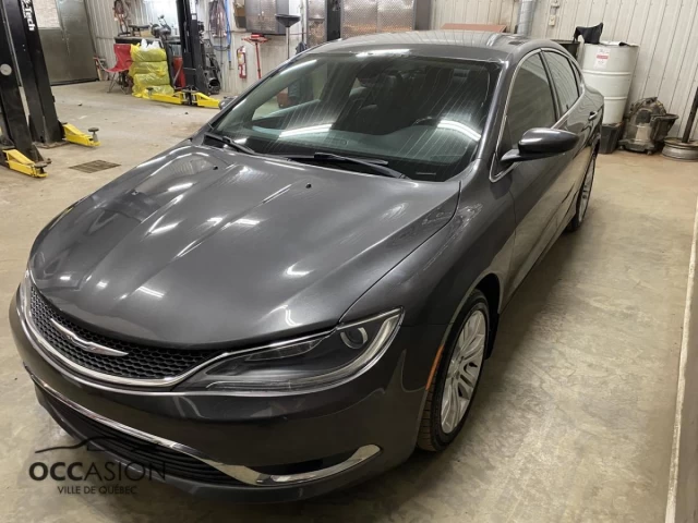 Chrysler 200 4dr Sdn Limited FWD 2015