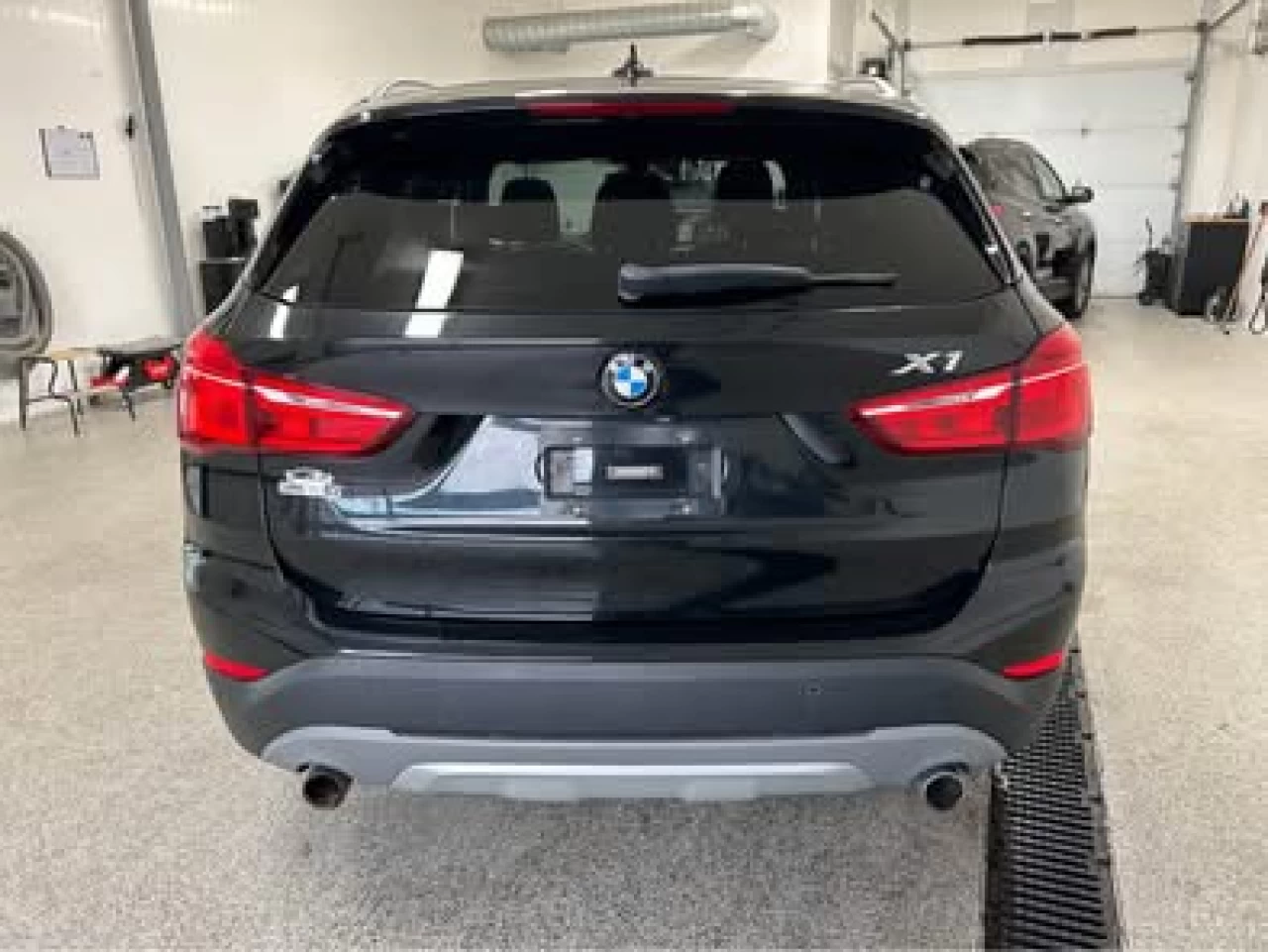 2017 BMW X1 xDrive28i Main Image