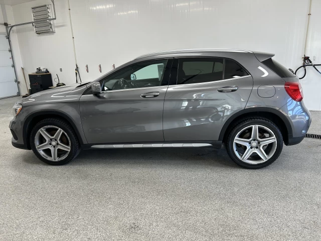 Mercedes-Benz GLA GLA 250 2016