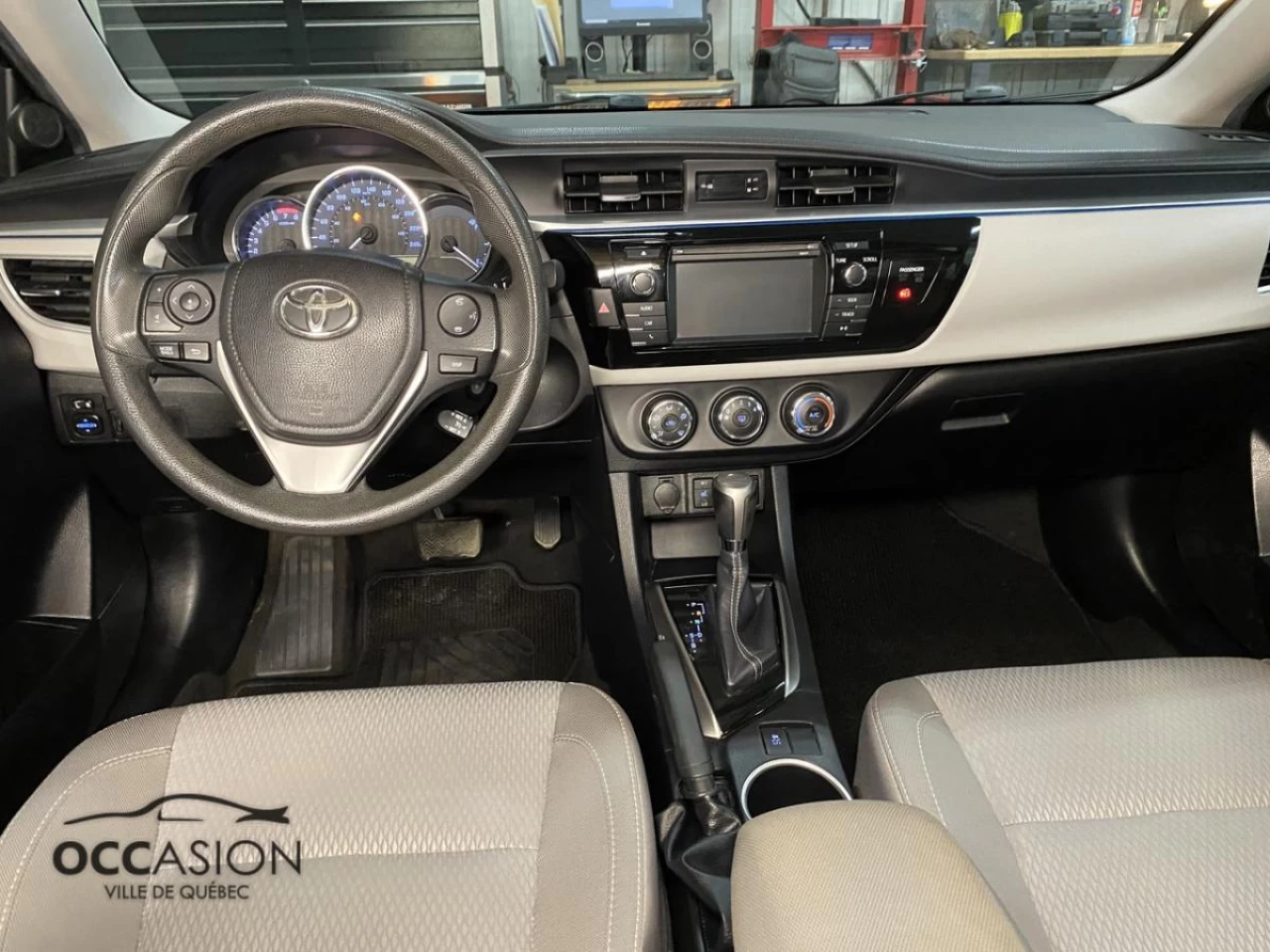 2016 Toyota Corolla 4dr Sdn CVT LE Main Image