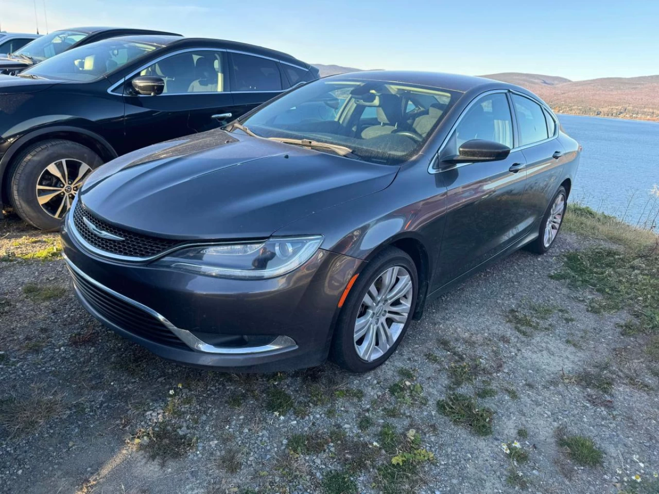 2015 Chrysler 200 4dr Sdn Limited FWD Main Image