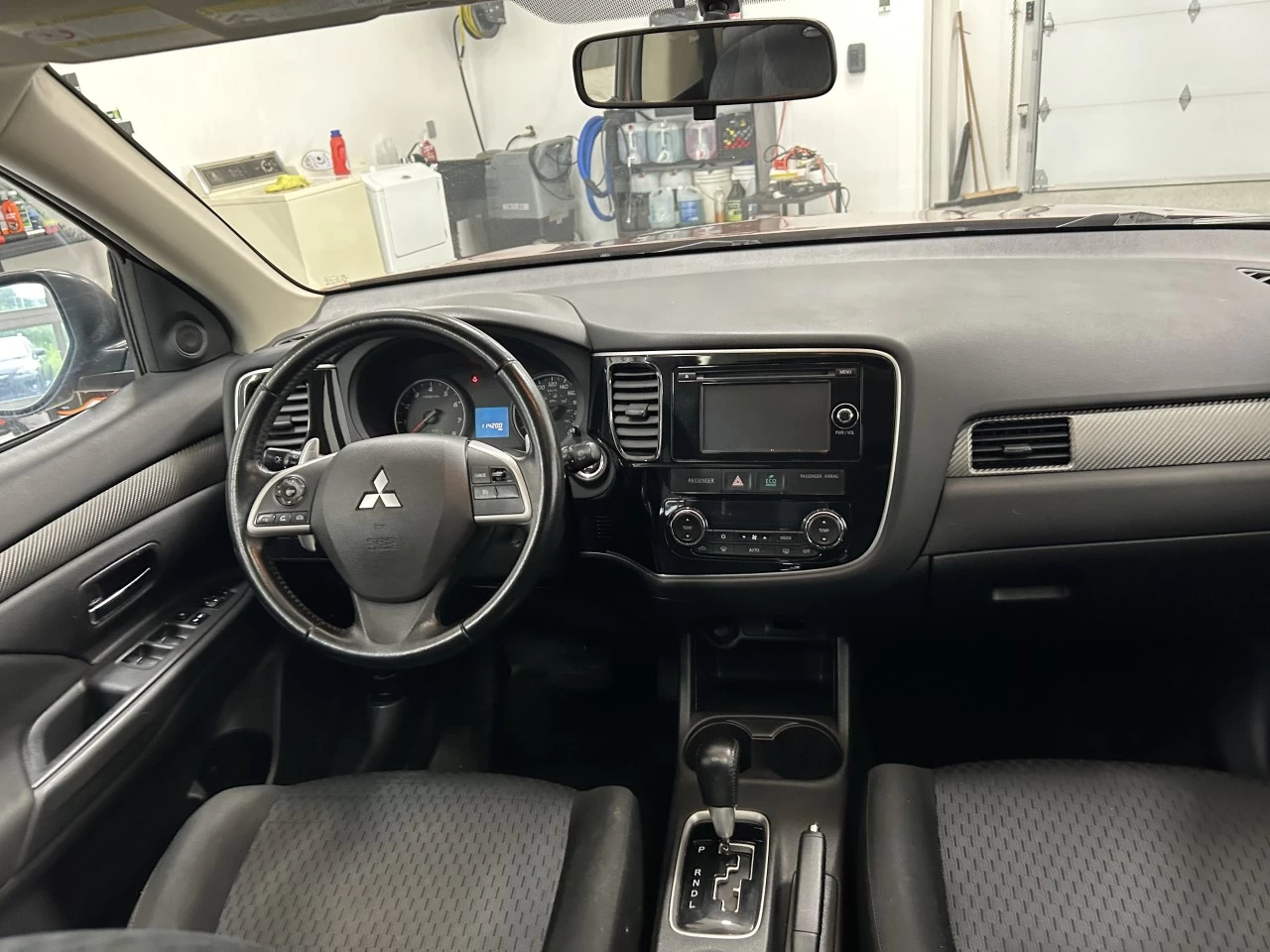 2014 Mitsubishi Outlander SE Main Image