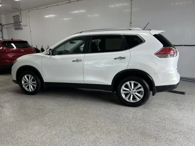 Nissan Rogue SV TOIT 2014