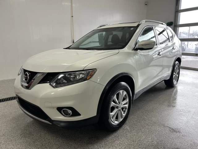 Nissan Rogue SV TOIT 2014