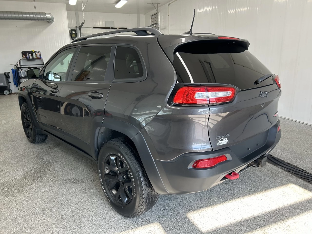 2016 Jeep Cherokee Trailhawk Image principale