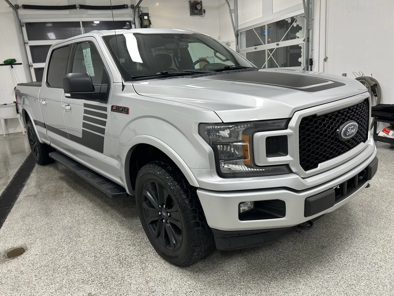 2019 Ford F-150 XLT SPORT Image principale