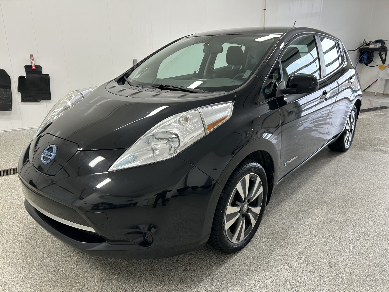 Nissan 2016 LEAF SV